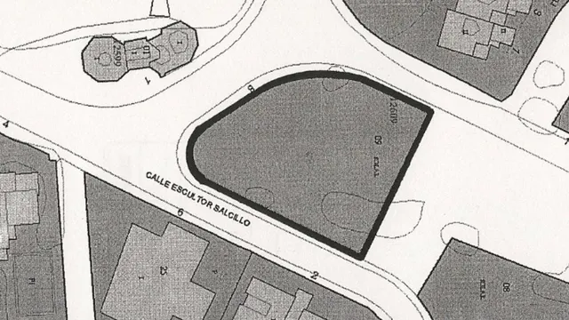 SE VENDE "LA MEJOR" PARCELA PARA EDIFICAR EN ALTORREAL — 12