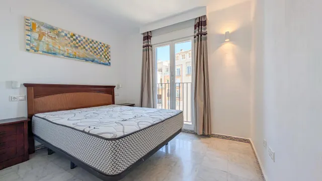 PLANTA 13 CON VISTAS AL MAR EN TORREVIEJA — 22
