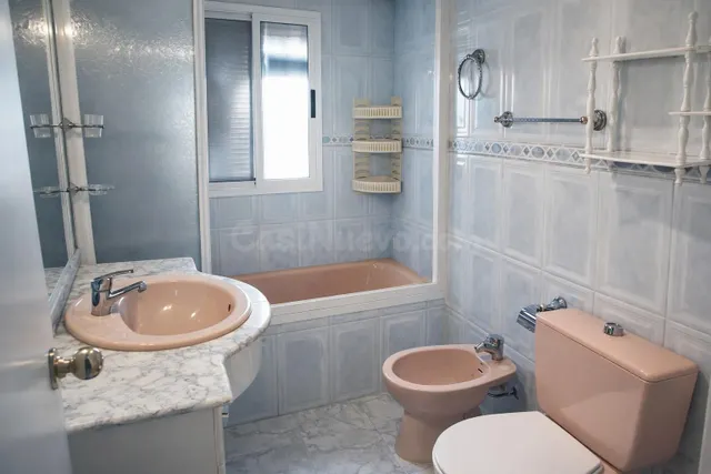 Gran Oportunidad en Avenida Blas Infante · Andújar — 4