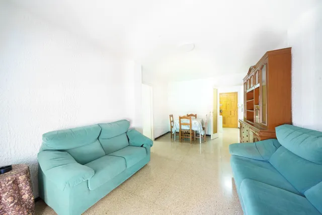 Amplio piso con gran potencial en Es Rafal – Luz, terraza y  - foto 3