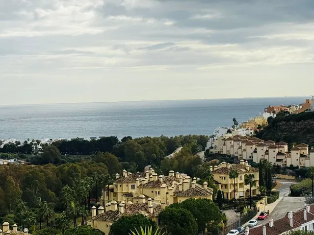 Villa de 5 dormitorios y 5 baños en Casares — 28