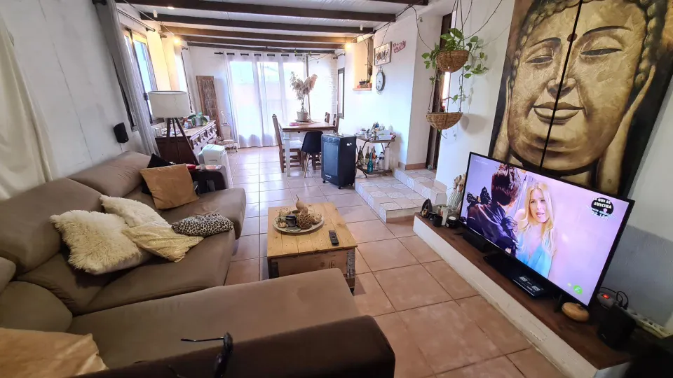 Chalet de 71 m2 con terraza y piscina a muy pocos metros de la playa