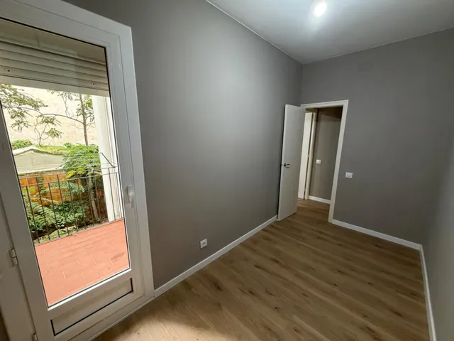 Piso reformado de 3 habitaciones con patio en Gràcia — 29