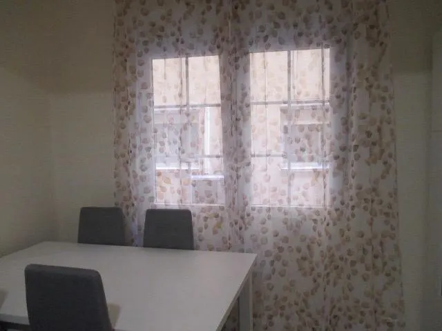 VIVIENDA PARA ESTUDIANTES EN CAMINO DE RONDA JUNTO AL RIO — 5