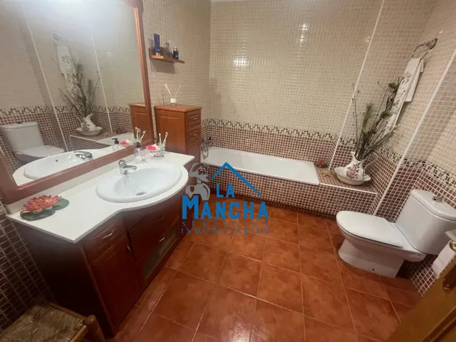*235.000€* INMOBILIARIA LA MANCHA VENDE ADOSADO EN HELLIN-ALBACETE — 19