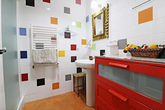 BUNGALOW DE ESQUINA EN ZONA KELME — 6