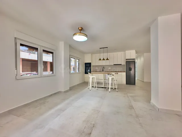 Gran Piso en Torrevieja a 800m de la Playa — 2