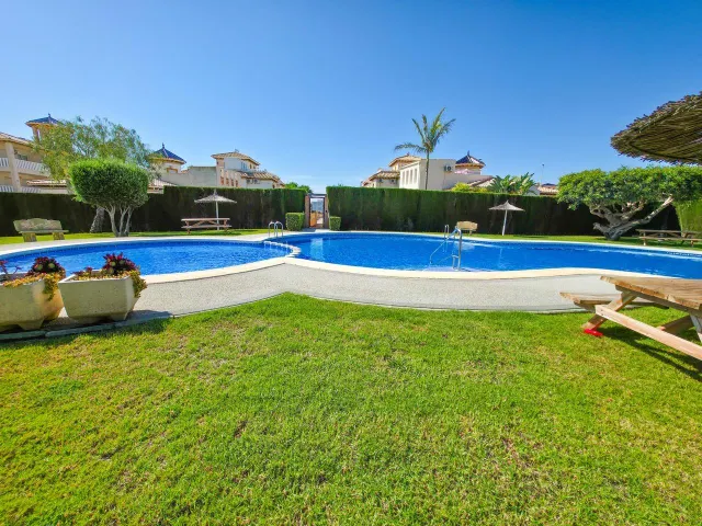 Apartamento 2 habitaciones 72m² en venta - Lomas de Cabo Roig — 24