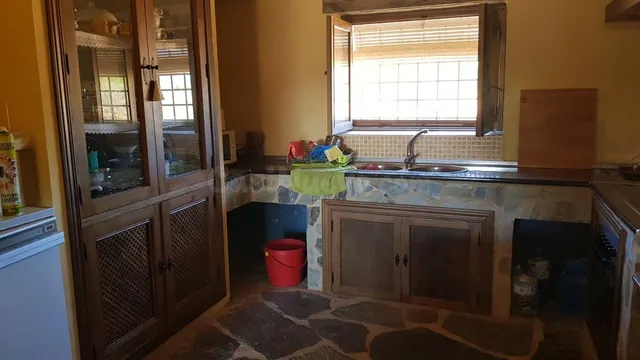 Finca rústica con casa de piedra en La Codosera-Bacoco - foto 4