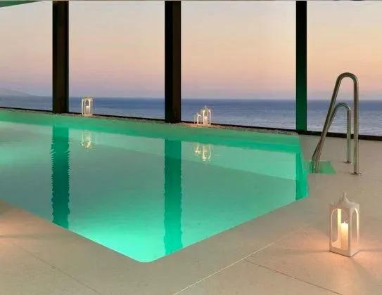 MAJESTUOSO BAJO ELEVADO, CON 134M2 DE TERRAZA ORIENTADA AL SUROESTE, CON VISTAS PANORAMICAS AL MAR. — 23