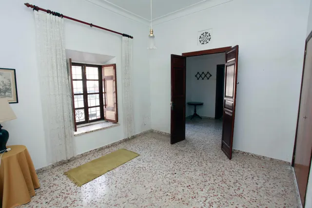 Casa de pueblo 4 habitaciones, planta baja con patio, garaje y gran potencial en La Palma — 6
