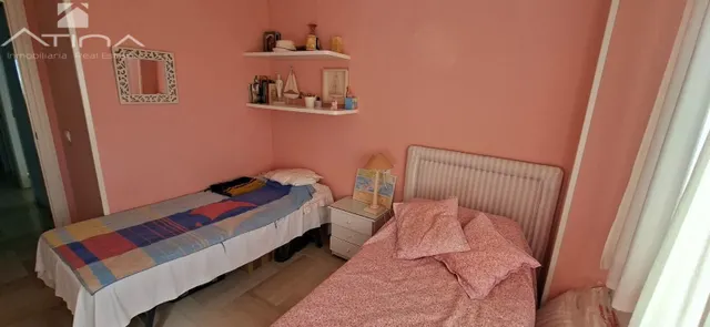 Ático de lujo en Playa de Gandia: vistas al mar, terraza panorámica y acceso directo a la playa en Residencial Aiguablava. — 24