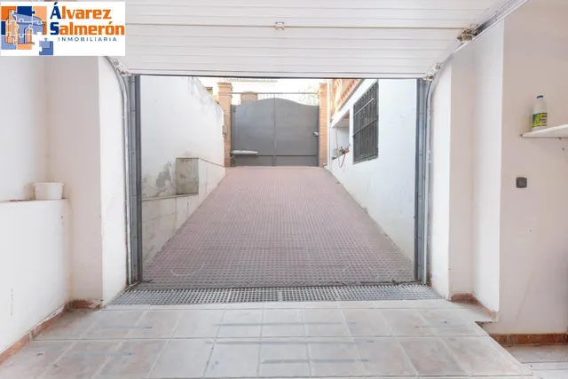 Casa adosada con terraza, vistas a Granada y Sierra Nevada, garaje y sótano — 42