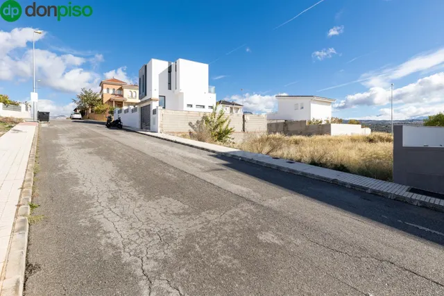 TERRENO A LA VENTA EN PELIGROS - foto 2