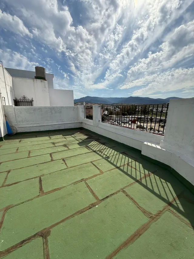 Espectacular vivienda con encanto, amplitud y jardín privado — 28