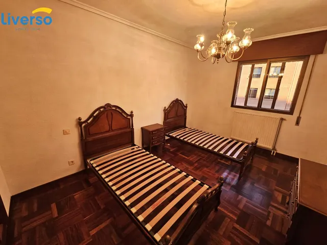 OPORTUNIDAD DE VENTA EN LA ZONA SUR, PISO GRAN TAMAÑO CON GARAJE Y TRASTERO , EXTERIOR!!! — 15