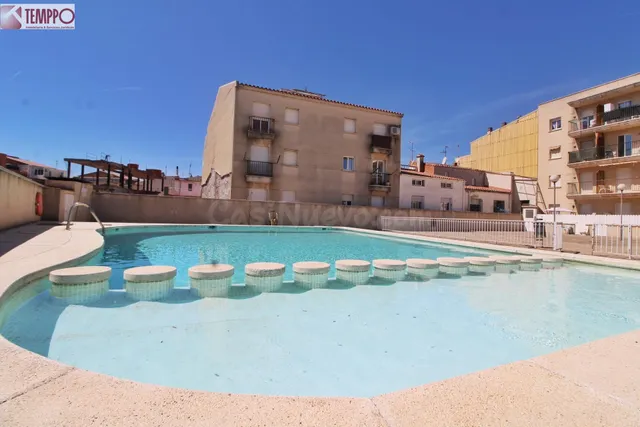 Piso con Piscina, Parking y 2 Balcones — listo para entrar a - foto 4