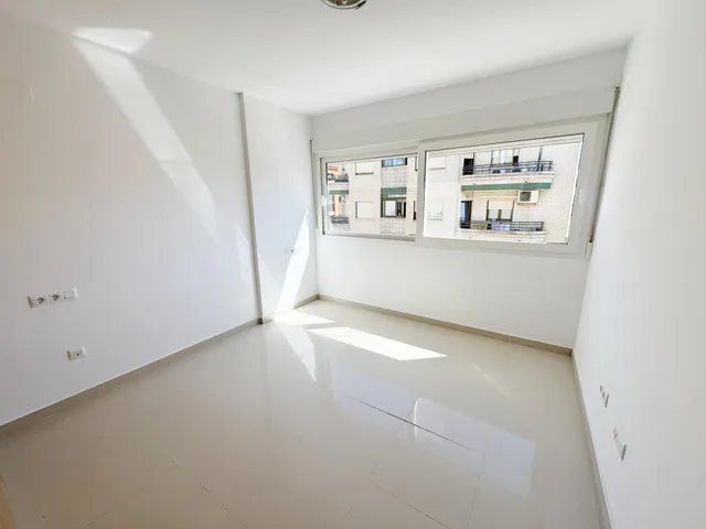 PISO SEMINUEVO EN PERFECTO ESTADO A 5 MINUTOS DE LAS MEJORES PLAYAS DE LA COSTA BLANCA !! — 11