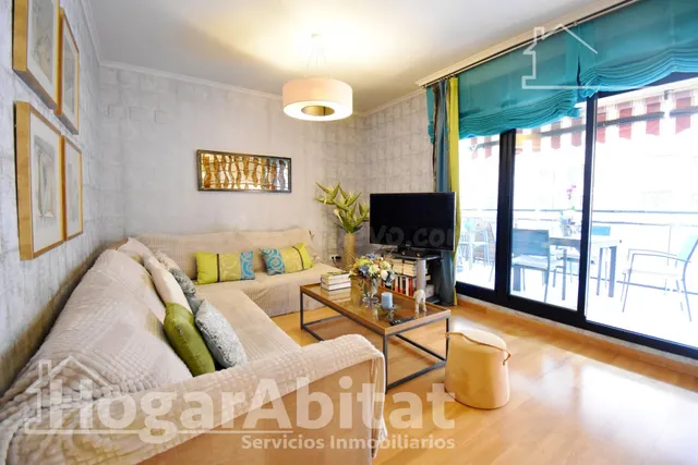 ¡ESPECTACULAR! AMPLIO Y MODERNO EN RESIDENCIAL CON PISCINA,  - foto 2