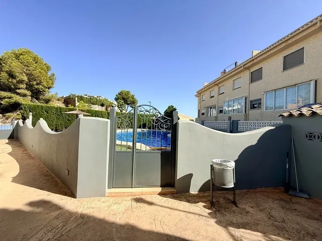 Adosada en Venta en Nucia, La Alicante — 34