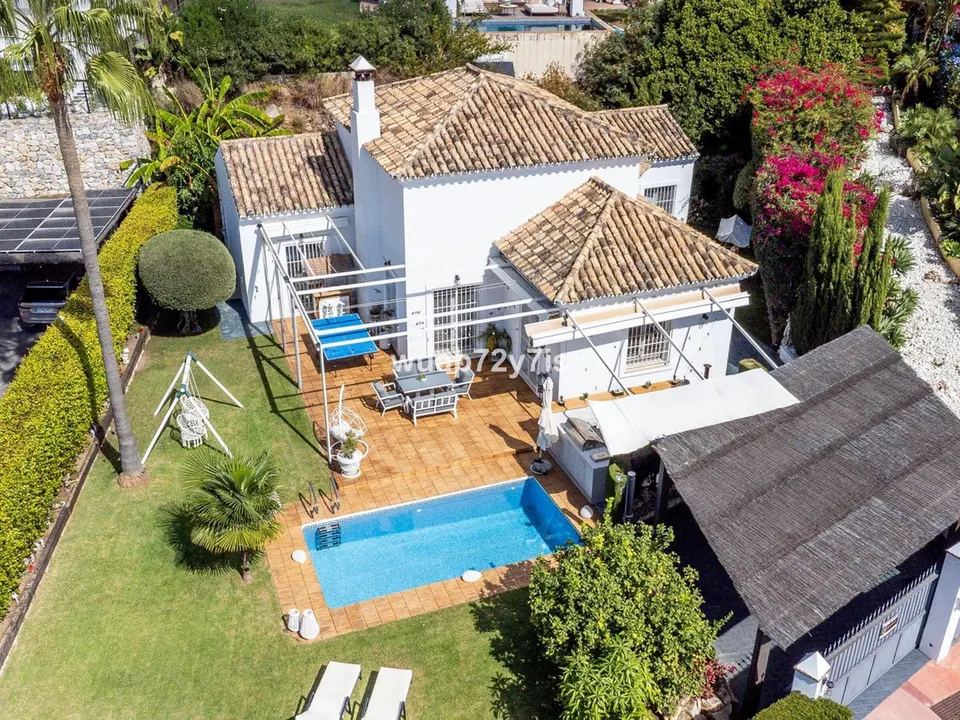 Chalet 4 habitaciones 160m² en venta - Istan pueblo