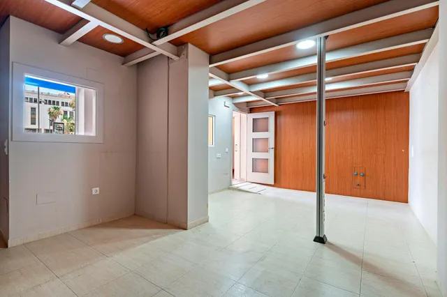 ¡OPORTUNIDAD DE LOCAL COMERCIAL Y OFICINA EN LA PLAZA MAYOR DE EL EJIDO! — 7