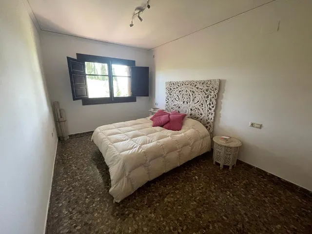 Ref 08595.- chalet muy grande en la calderona - naturaleza y servicios del pueblo. — 39