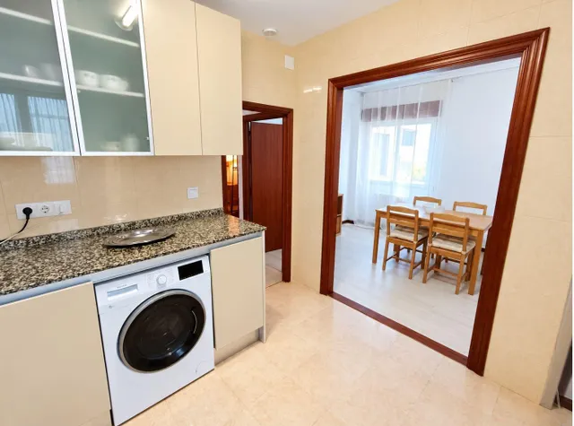 PISO LUMINOSO PARA ENTRAR A VIVIR EN TORRELAVEGA.- — 11