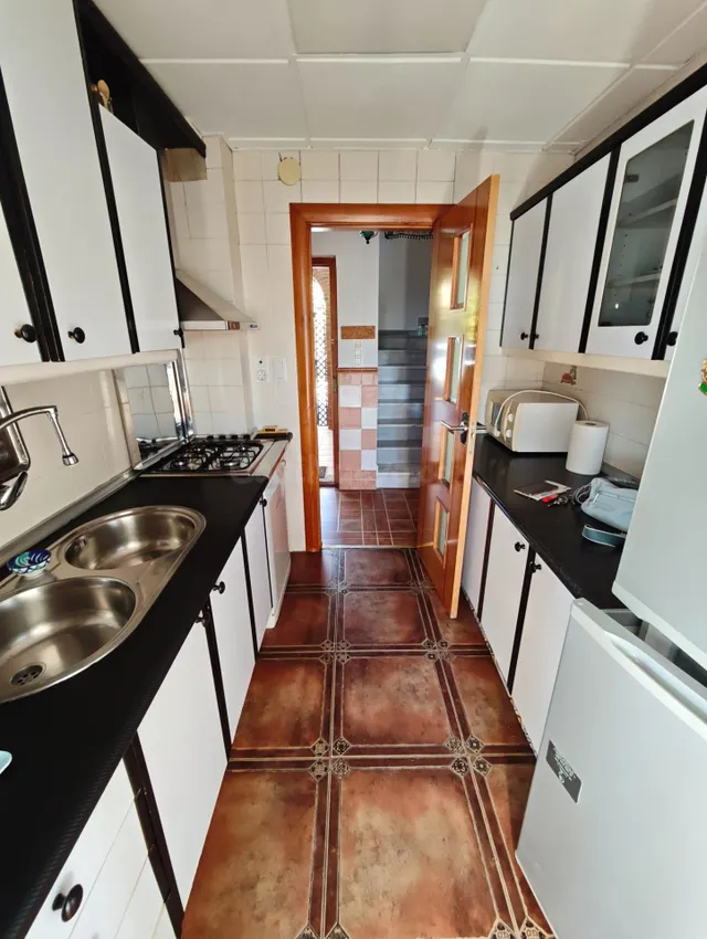 Casa pareada en Alfacar con terraza y espectaculares vistas - foto 4