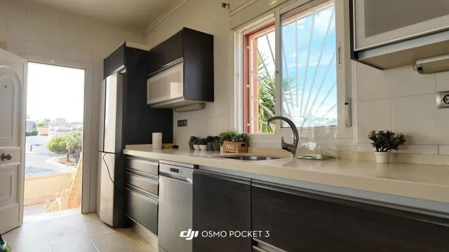 Casa 5 habitaciones 299m² en venta - Doña Pepa — 18