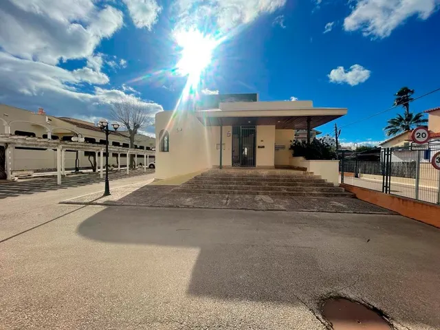 Local comercial situado en las marinas, sobre el Km 4 — 3