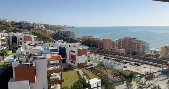 *** OBRA NUEVA TERMINADA. ATICO FRENTE AL MAR, LISTO PARA ENTRAR A VIVIR !!!. — 2