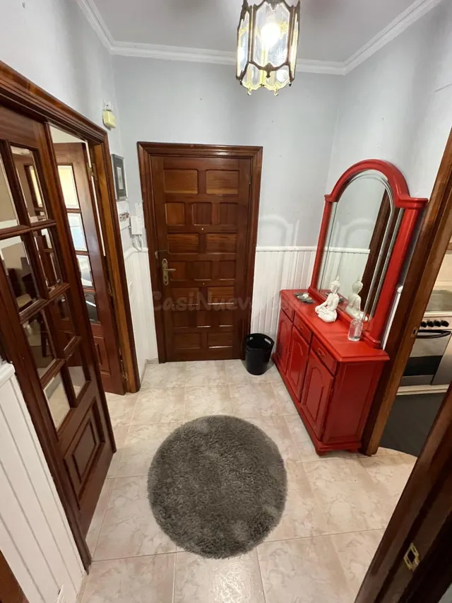 Piso céntrico de tres dormitorios en Cuntis para entrar a vi - foto 5
