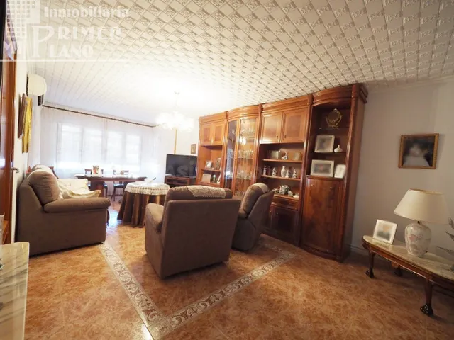 *CASA DE 2 PLANTAS POR CALLE DON VICTOR POR 159.000 €*