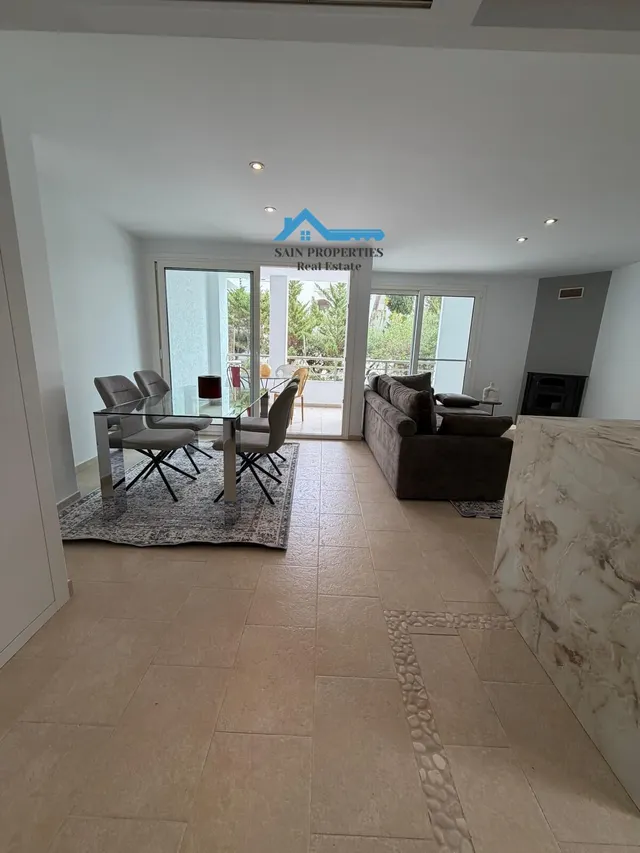 Exclusivo apartamento reformado con vistas al mar y acceso directo a la playa en Cap Negret, Altea — 17