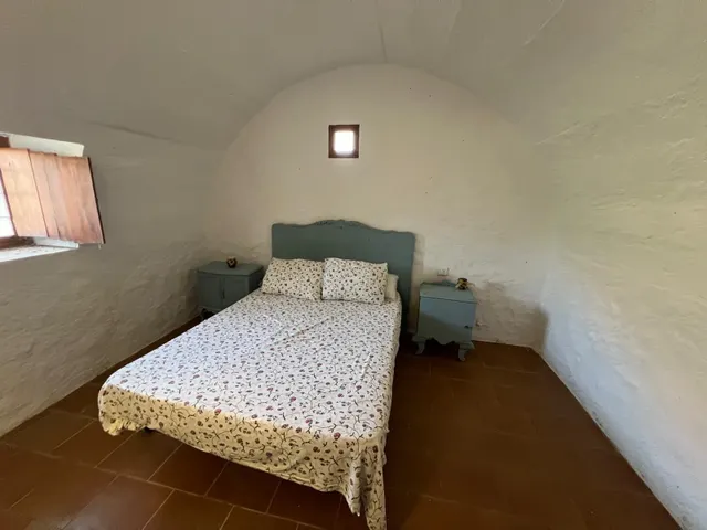 Casa cortijo con encanto, parcela de 3.000 m2 y vistas a la montaña cerca del mar — 10