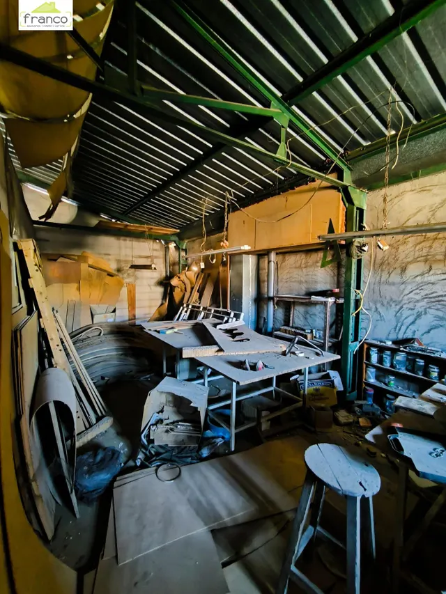 CASA CON PEQUEÑO TERRENO PARA REFORMAR EN CARRETERA ALCANTARILLA — 3