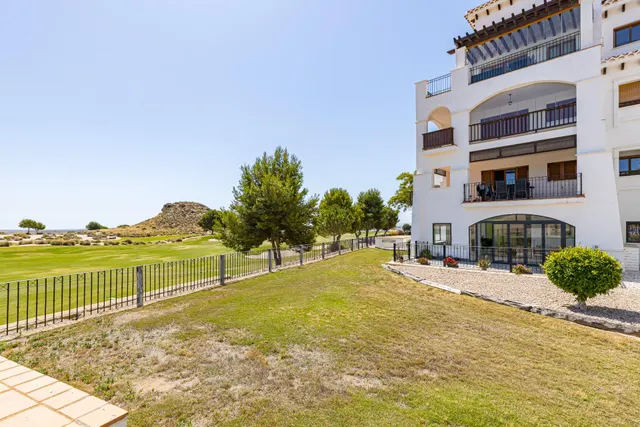 Piso en venta con vistas al golf  en Valle Golf Resort. — 14