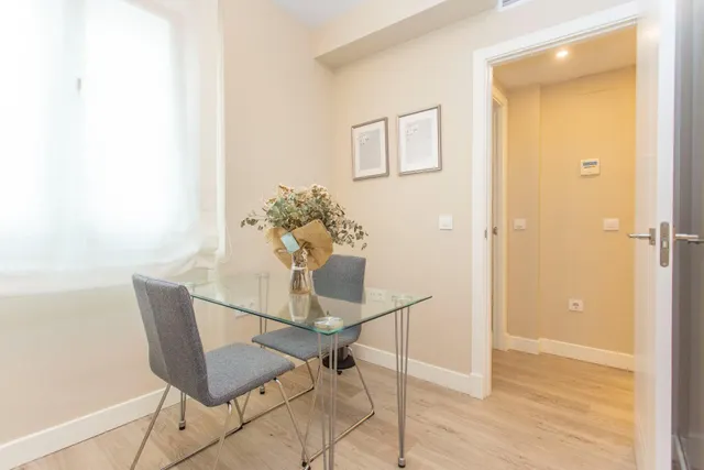 SE VENDE PISO EN ZONA CENTRO — 16