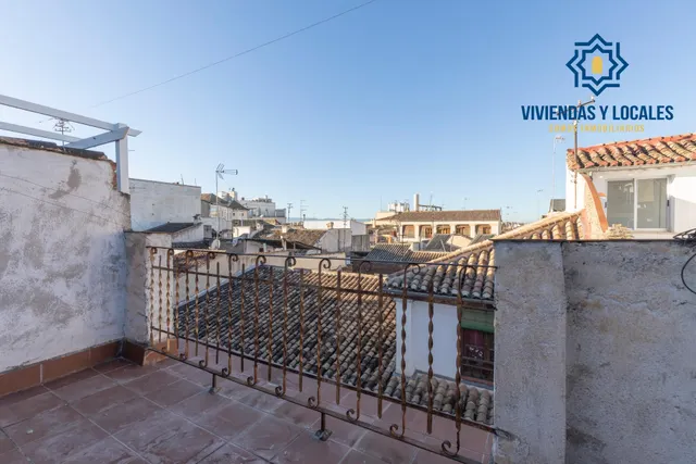 Oportunidad junto a plaza Trinidad — 33