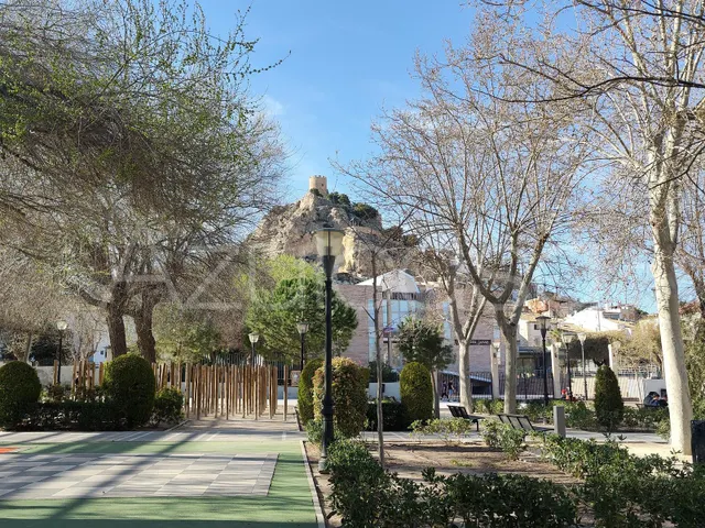 Piso en venta de 4 dormitorios y 2 baños en Castalla, Alicante — 9