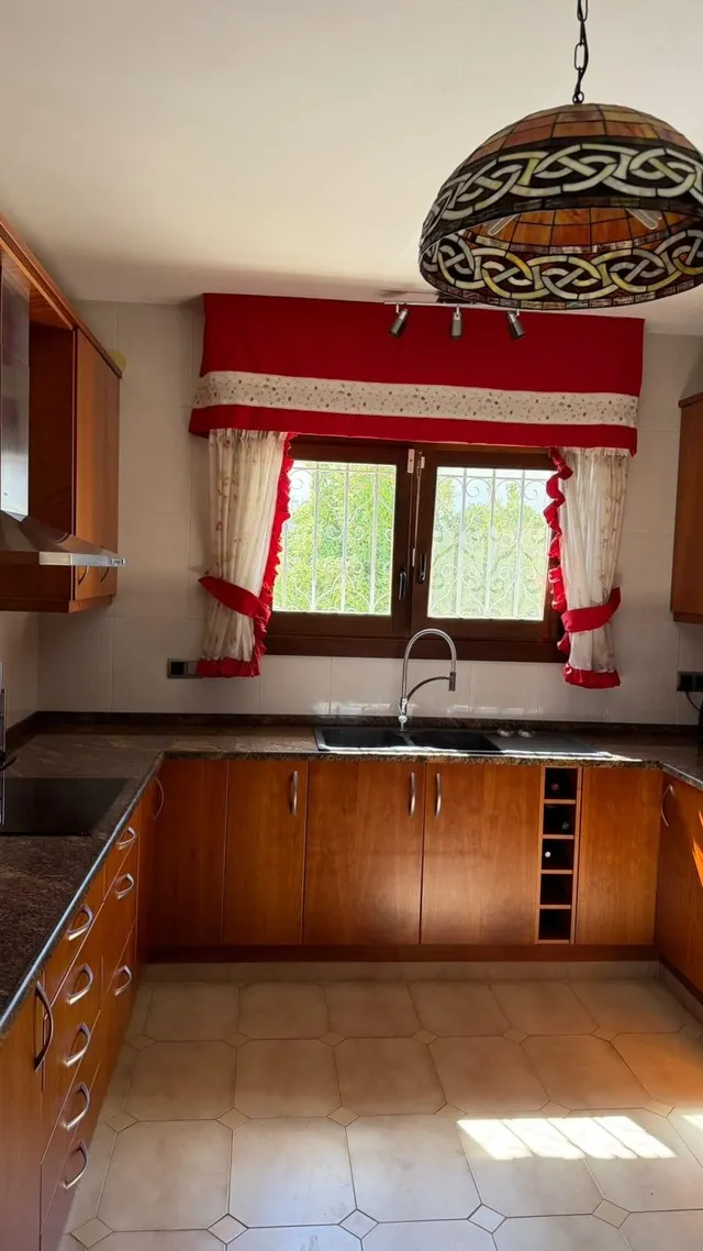 Chalet independiente con gran jardín y piscina en Mont-roig del Camp — 12
