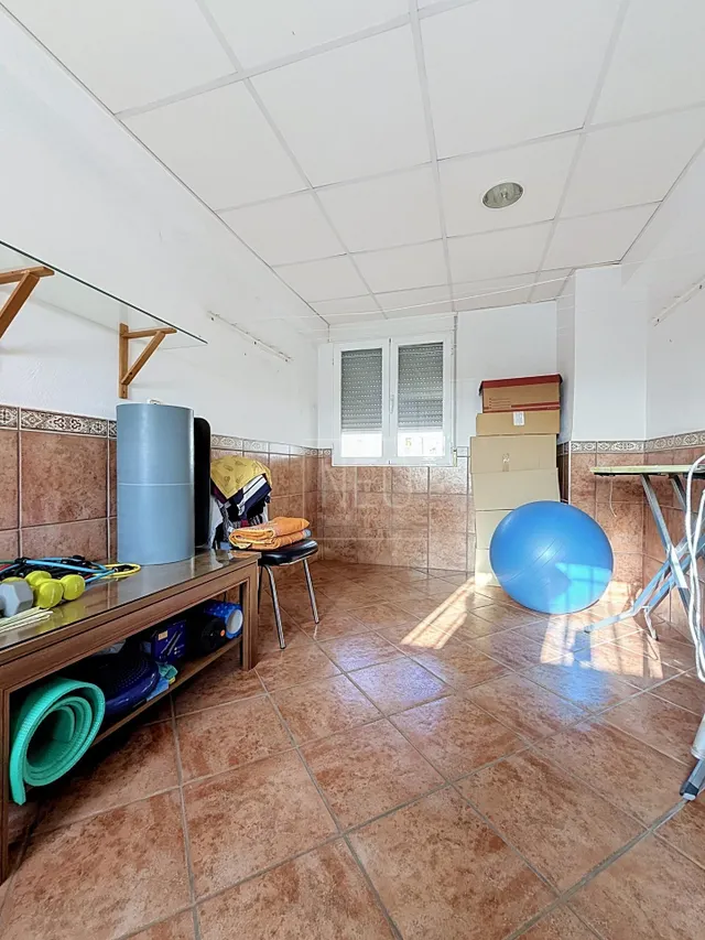 CHALET ADOSADO EN CALLE CAZADOR, HUETOR VEGA — 26