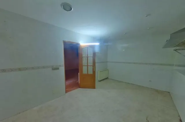 ESTUPENDA CASA EN HUERGAS DE GORDON — 30