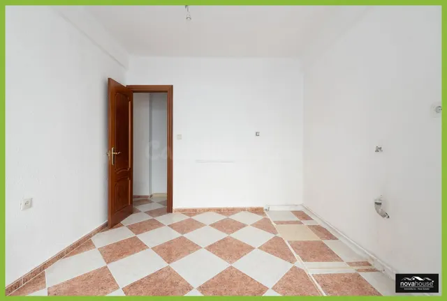MAGNÍFICO PISO DE 3 DORMITORIOS CON TERRAZA Y VISTAS DESPEJADAS EN MIRAFLORES DE LOS ÁNGELES — 2