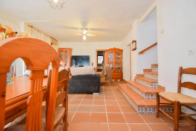 ¿ Quieres un Chalet para reformar a tu gusto y sacarle rentabilidad desde el primer día ?  Este es el tuyo — 25