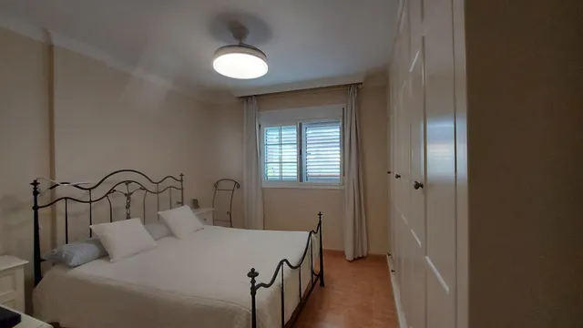 Piso bajo con sotano en residencial Conde Barcelona — 7