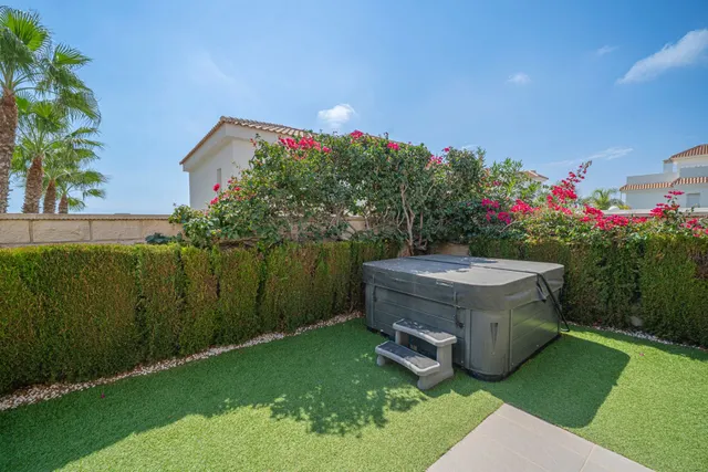 Villa 3 habitaciones 136m² en venta - Centro de la Ciudad Quesada — 43