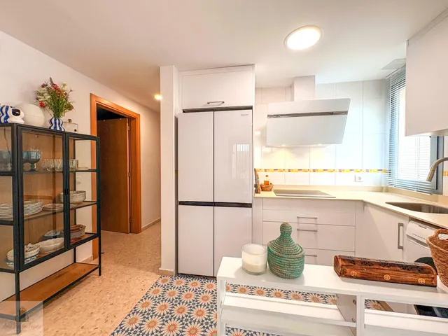 Apartamento de 2 dormitorios con patio, garaje y trastero en Ronda Sur — 16