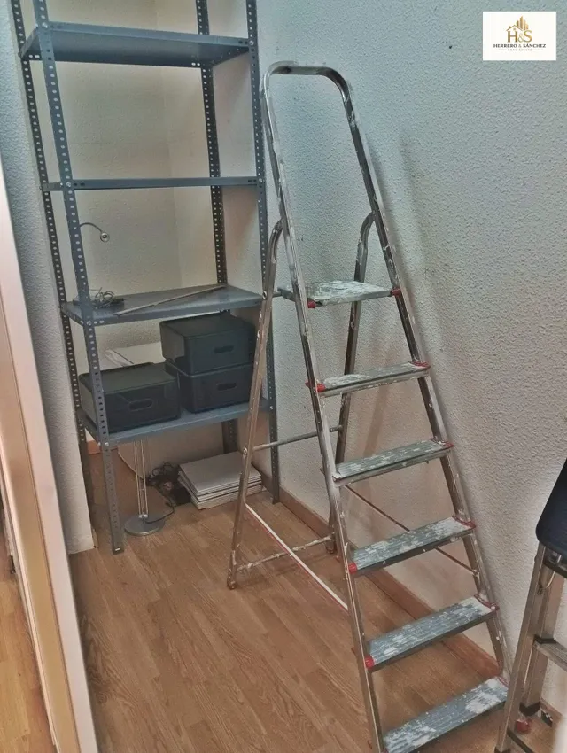 Se alquila oficina en entreplanta - calle castaños - zona centro - Alicante — 9